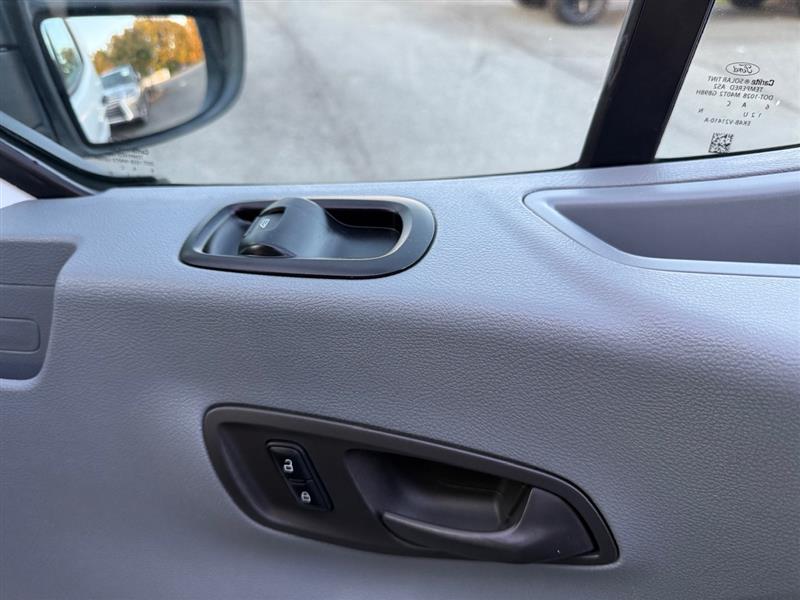 2017 Ford Transit Cargo Van photo 13