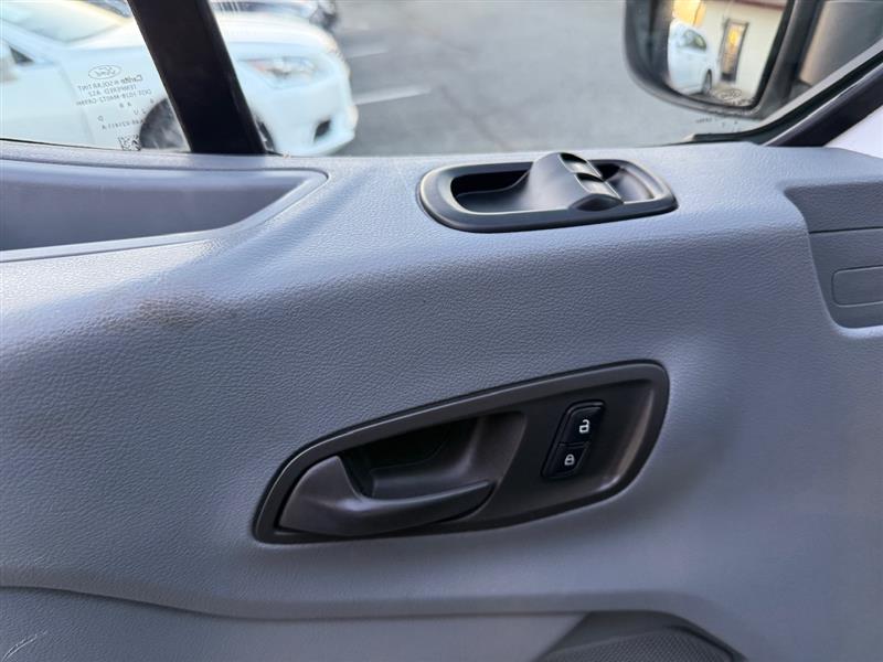 2017 Ford Transit Cargo Van photo 14