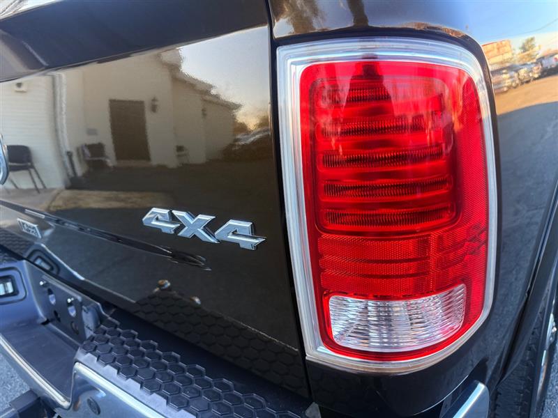 2014 Ram 2500 Laramie photo 10