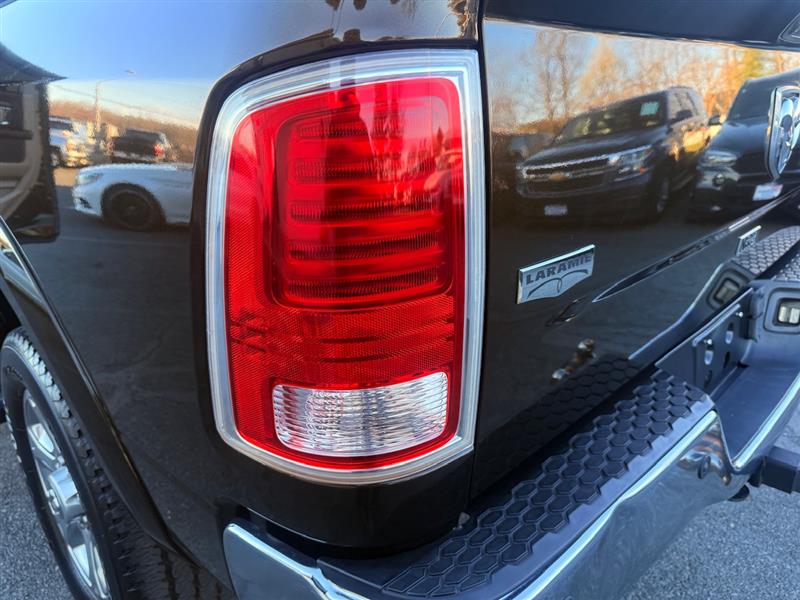 2014 Ram 2500 Laramie photo 11