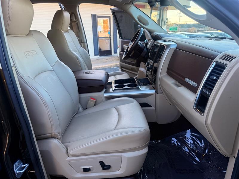 2014 Ram 2500 Laramie photo 13