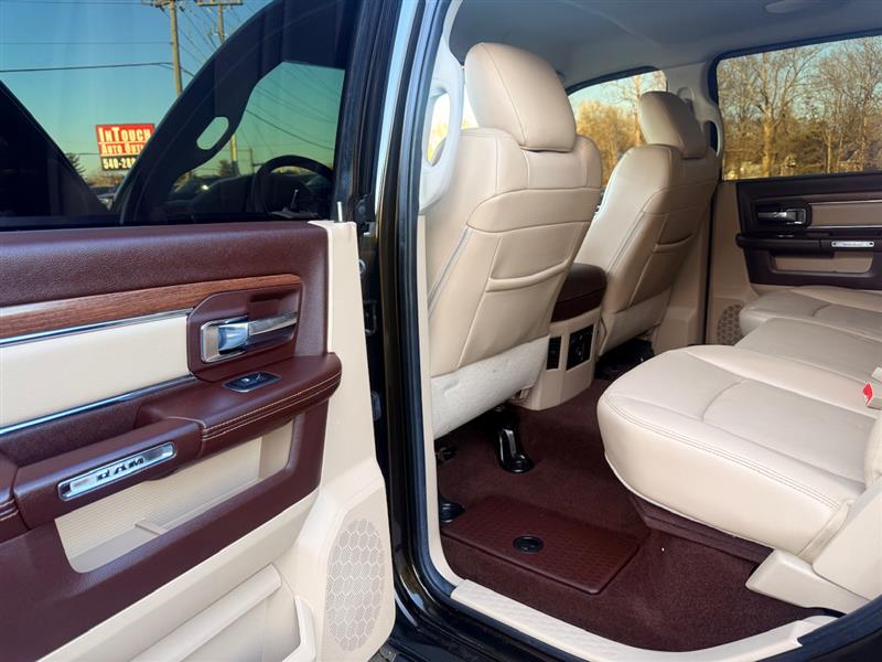 2014 Ram 2500 Laramie photo 22