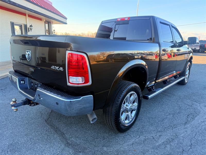 2014 Ram 2500 Laramie photo 3