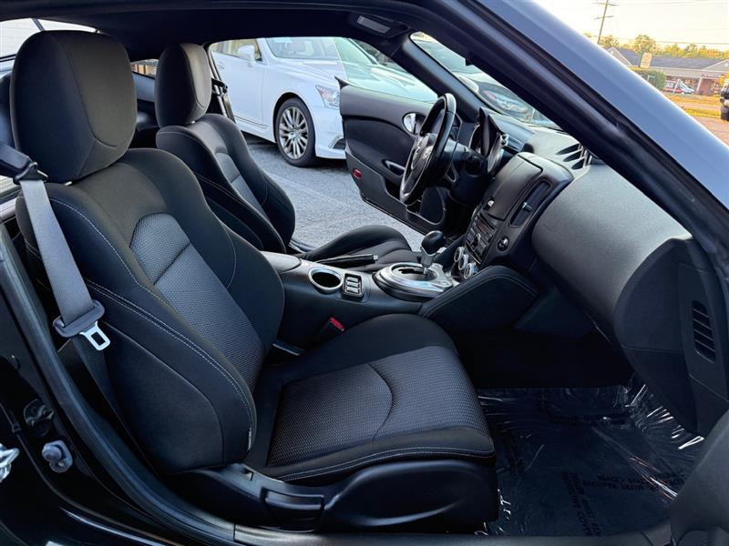2013 Nissan 370Z Sport photo 10