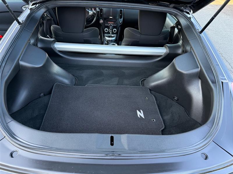 2013 Nissan 370Z Sport photo 12