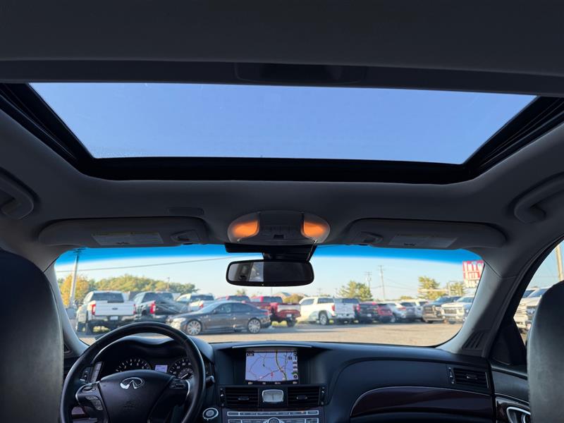 2019 Infiniti Q70 3.7 Luxe photo 21
