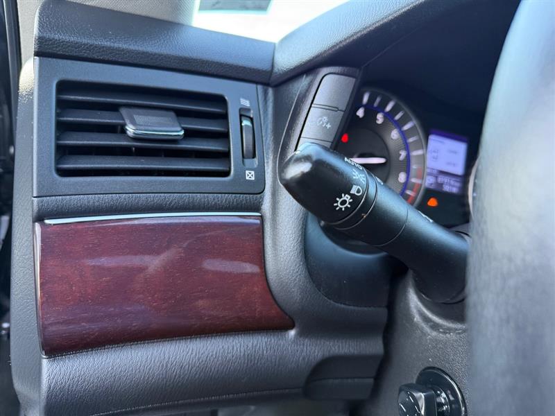 2019 Infiniti Q70 3.7 Luxe photo 33