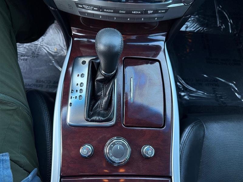 2019 Infiniti Q70 3.7 Luxe photo 36