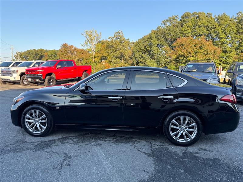 2019 Infiniti Q70 3.7 Luxe photo 6