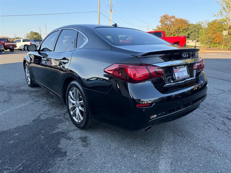 2019 Infiniti Q70 3.7 Luxe photo 7