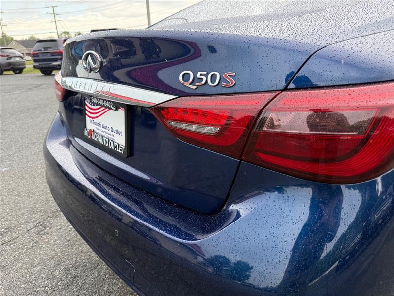 2018 Infiniti Q50 Red Sport 400 photo 10