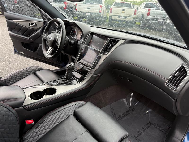 2018 Infiniti Q50 Red Sport 400 photo 12