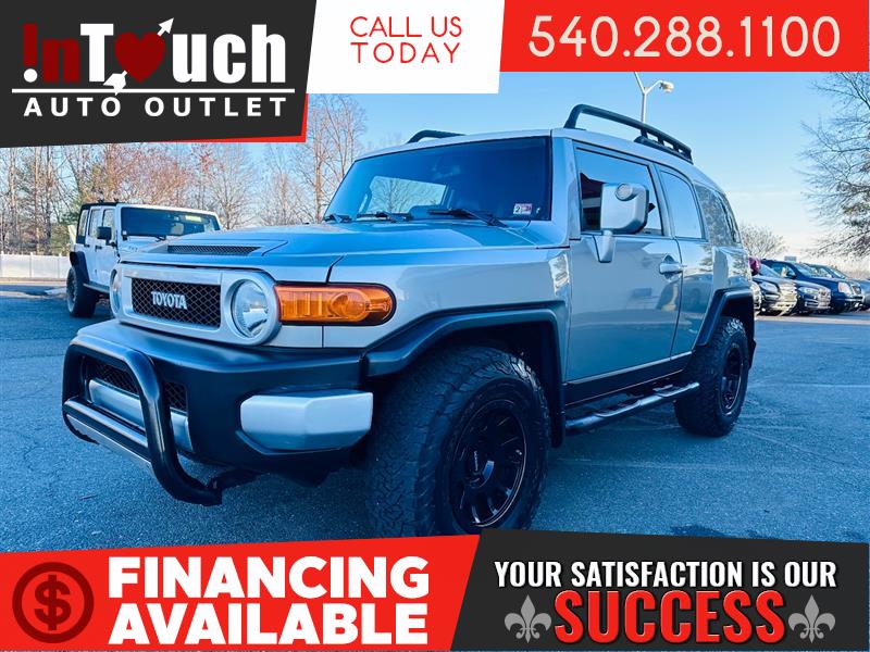 2012 TOYOTA FJ CRUISER 4WD w/UPGRADE & CONVENIENCE PACKAGE