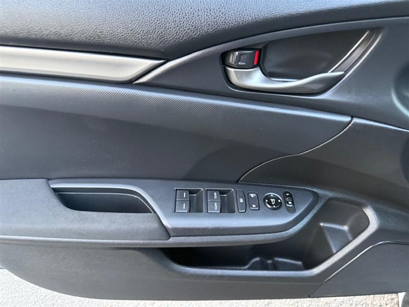 2018 Honda Civic Sport Hatchback photo 24