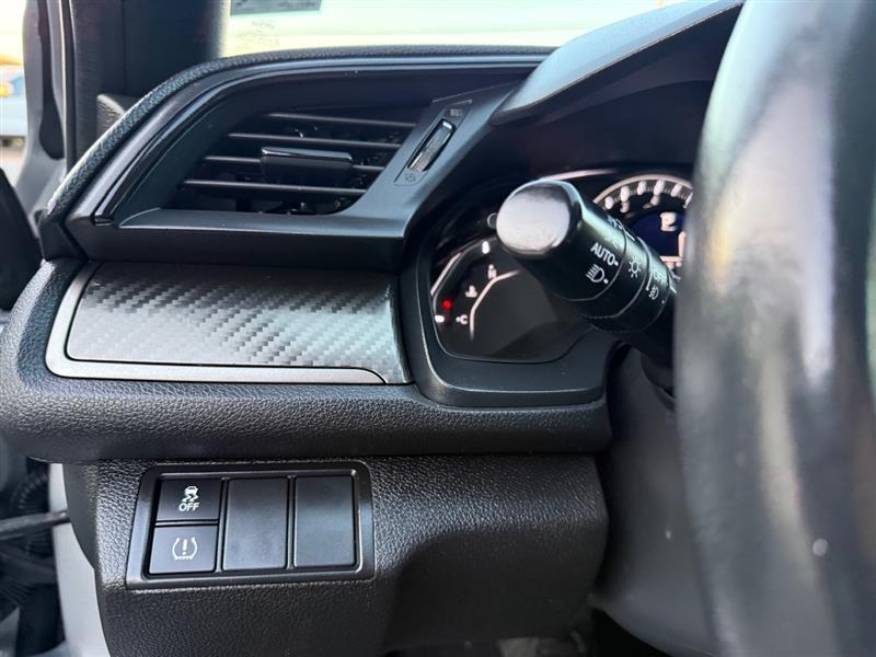 2018 Honda Civic Sport Hatchback photo 29