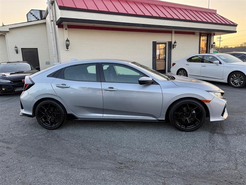 2018 Honda Civic Sport Hatchback photo 4