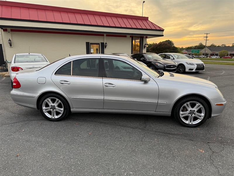 2005 Mercedes Benz E 500 photo 3