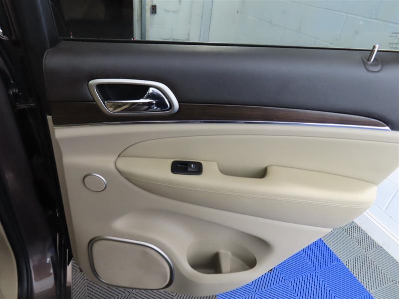 JEEPGRAND CHEROKEE35