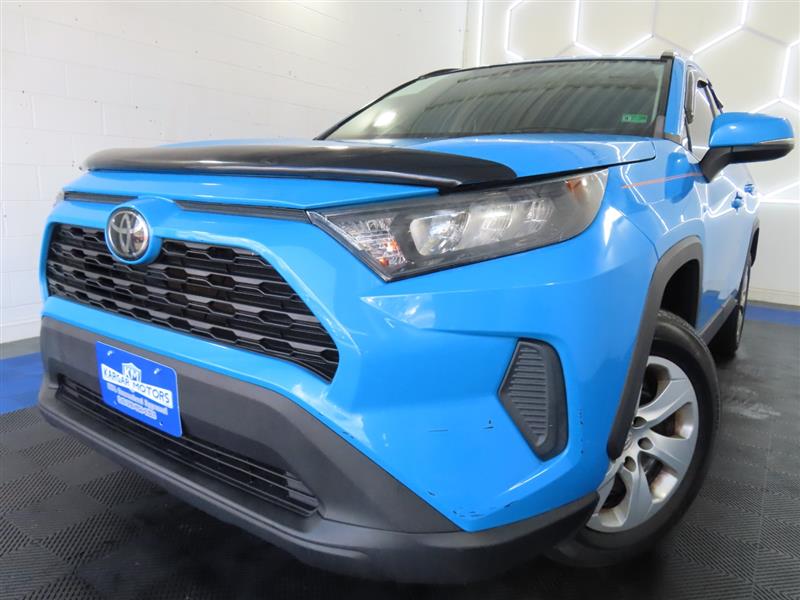 2020 TOYOTA RAV4 LE
