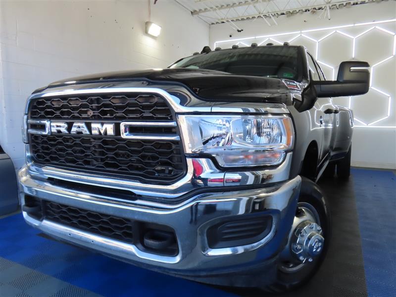 2023 RAM 3500 TRADESMAN