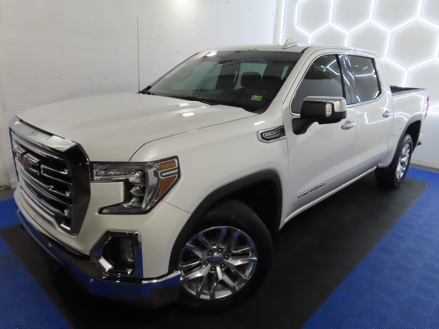 2021 GMC Sierra 1500 SLT photo 4