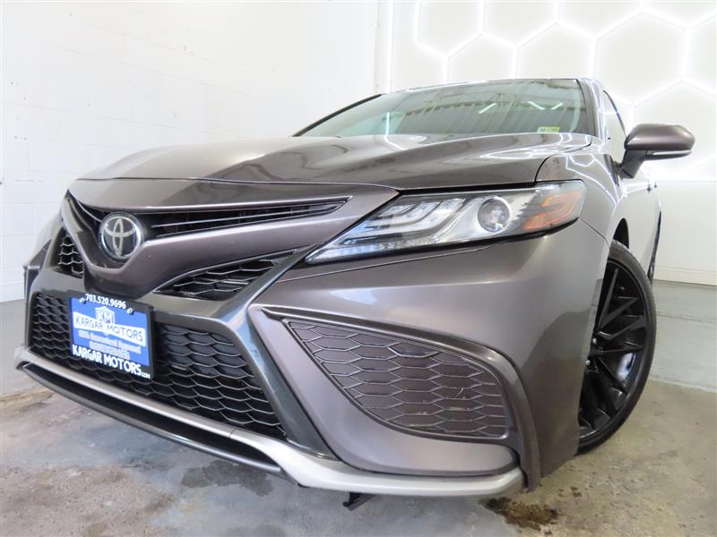 2022 TOYOTA CAMRY XSE