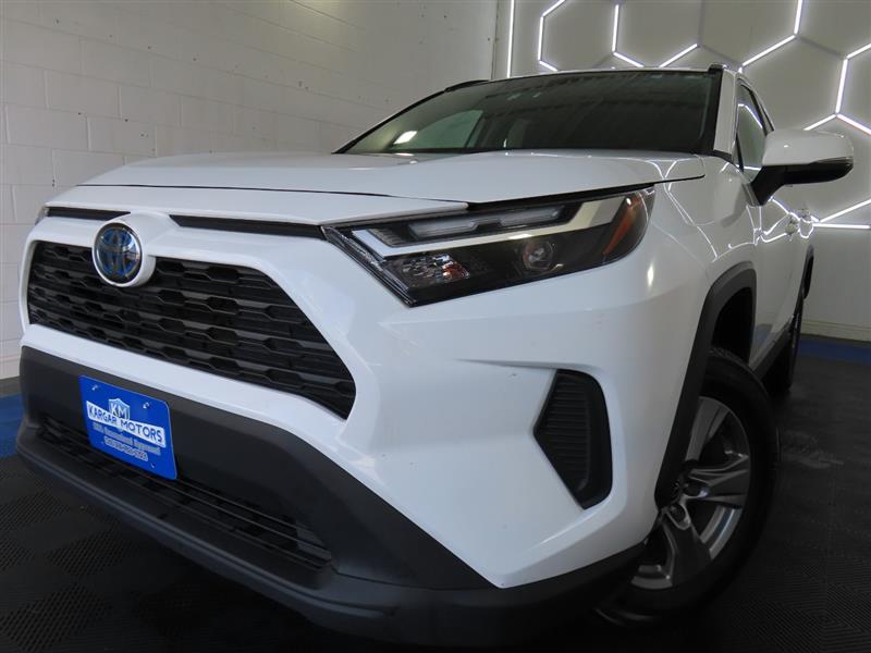 2024 TOYOTA RAV4 HYBRID XLE
