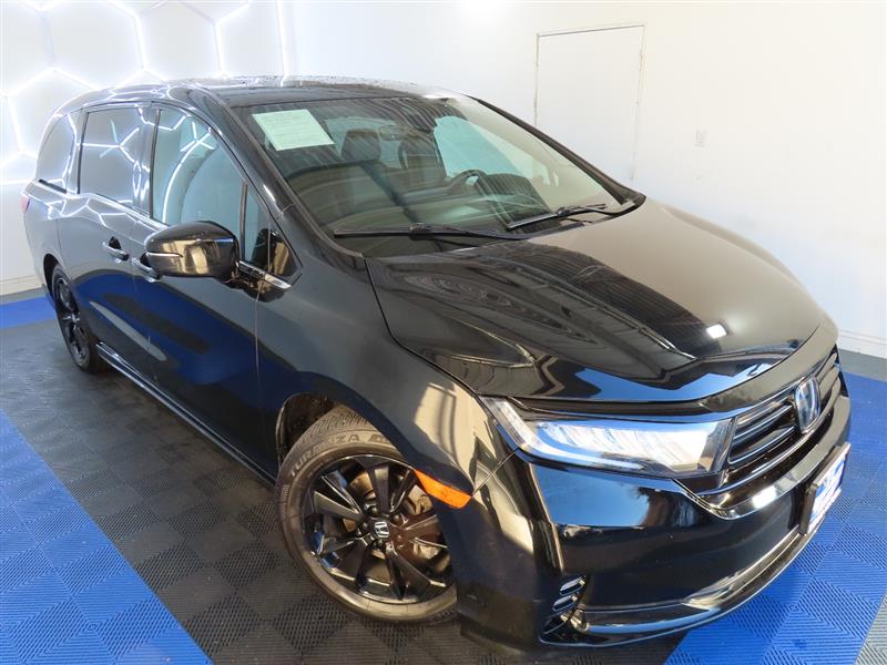 2023 Honda Odyssey Sport photo 4