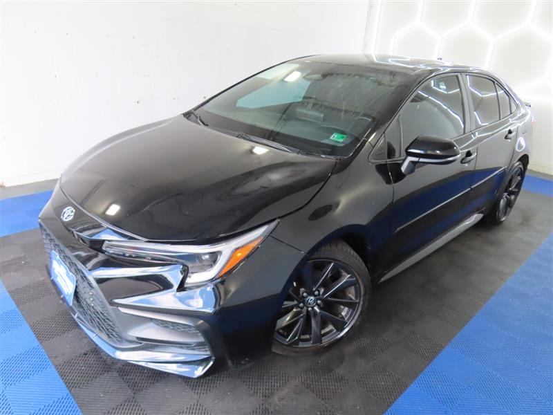 2023 Toyota Corolla SE photo 3