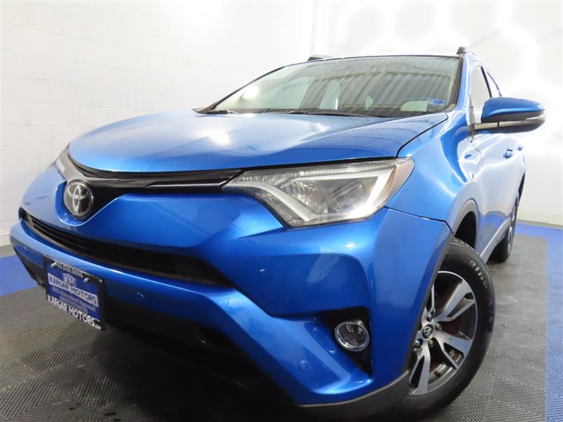 2017 TOYOTA RAV4 XLE