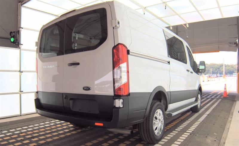 2023 Ford Transit Cargo Van photo 3