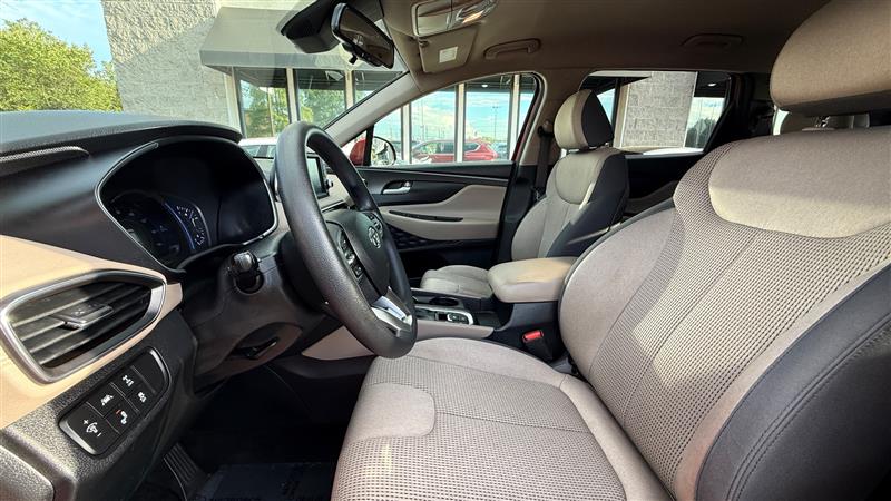2019 Hyundai Santa Fe SEL Plus photo 9