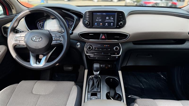 2019 Hyundai Santa Fe SEL Plus photo 16