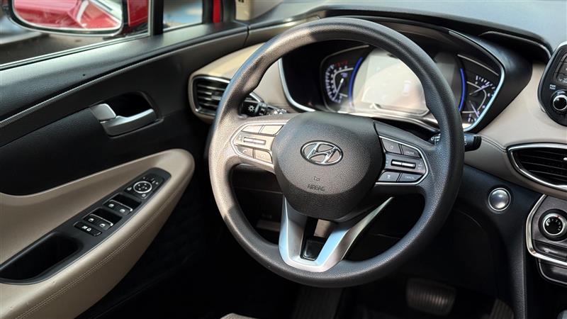 2019 Hyundai Santa Fe SEL Plus photo 17