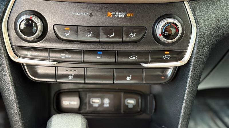 2019 Hyundai Santa Fe SEL Plus photo 21