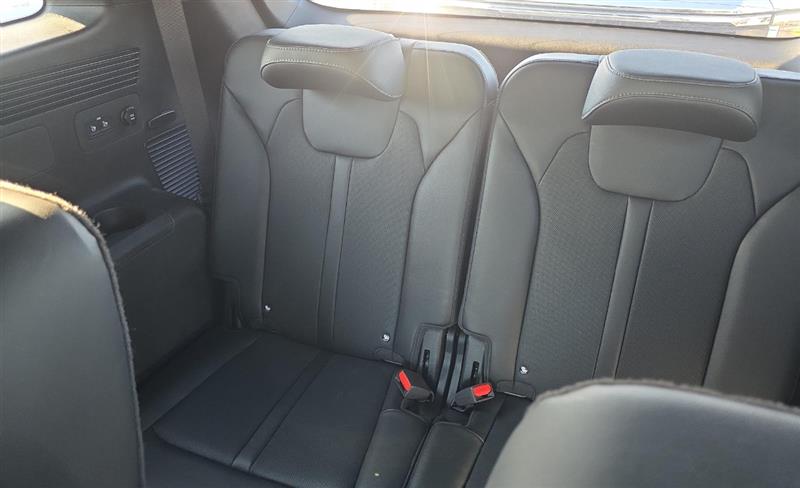 2024 Kia Sorento X-Line SX Prestige photo 10