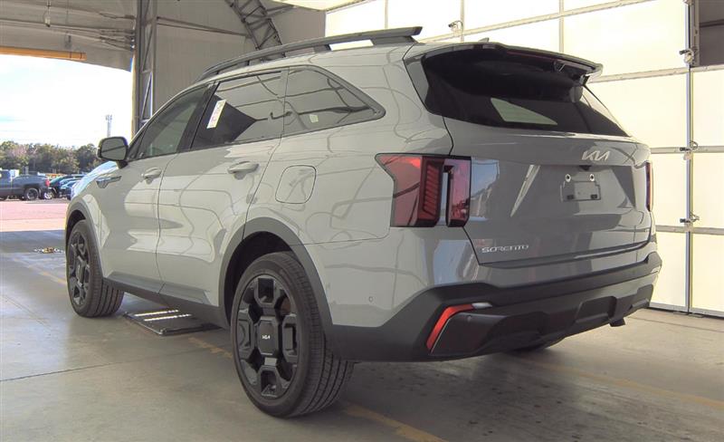 2024 Kia Sorento X-Line SX Prestige photo 6