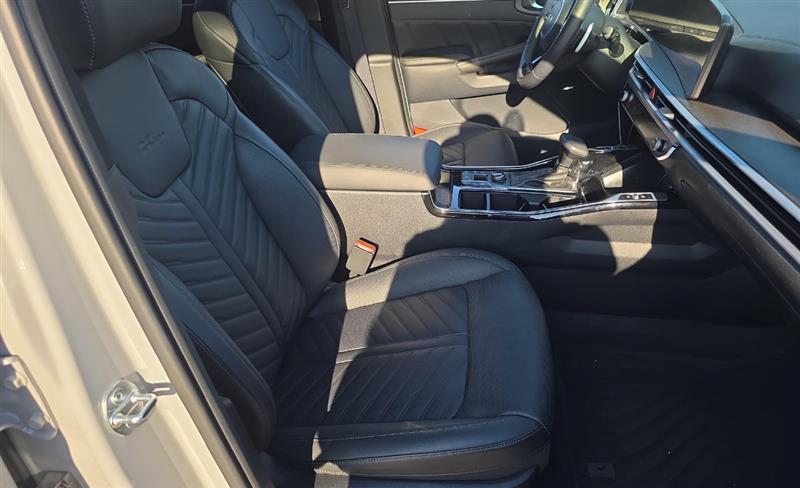 2024 Kia Sorento X-Line SX Prestige photo 7