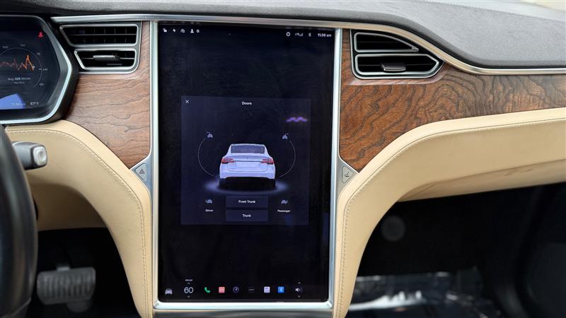 2017 Tesla Model X 90D photo 20