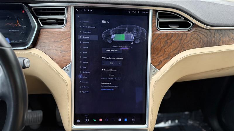2017 Tesla Model X 90D photo 22