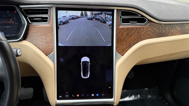 2017 Tesla Model X 90D photo 23