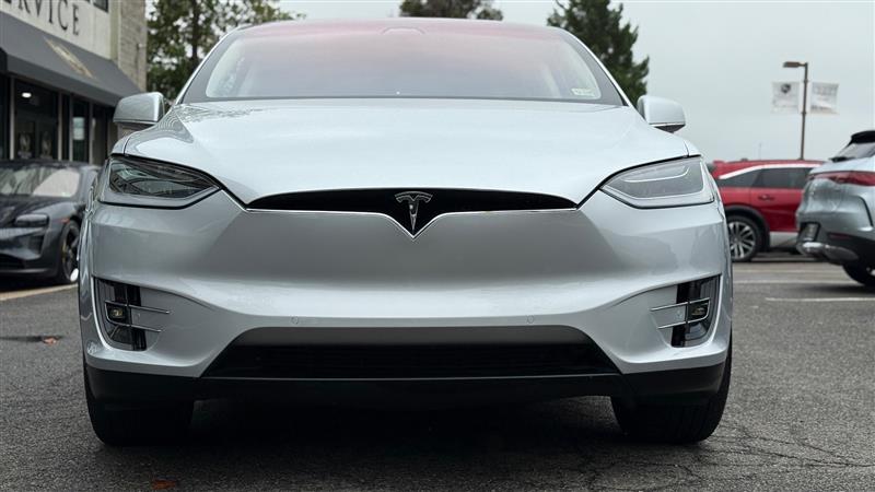 2017 Tesla Model X 90D photo 6
