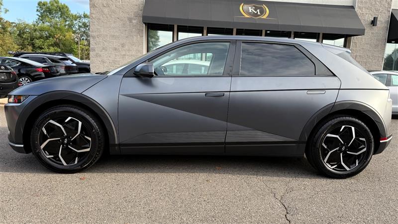 2024 Hyundai Ioniq 5 SEL photo 2