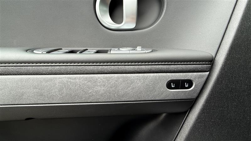 2023 Hyundai Ioniq 5 Limited photo 12