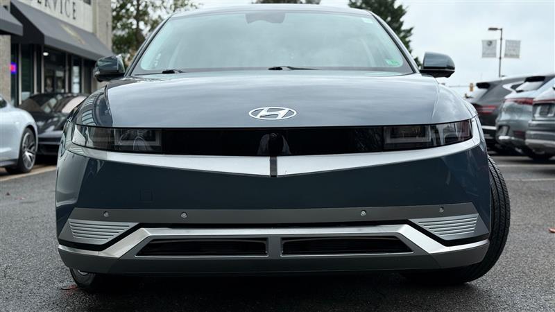 2023 Hyundai Ioniq 5 Limited photo 8