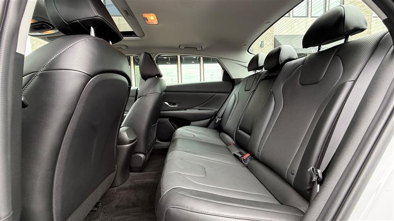 2023 Hyundai Elantra Hybrid Limited photo 16
