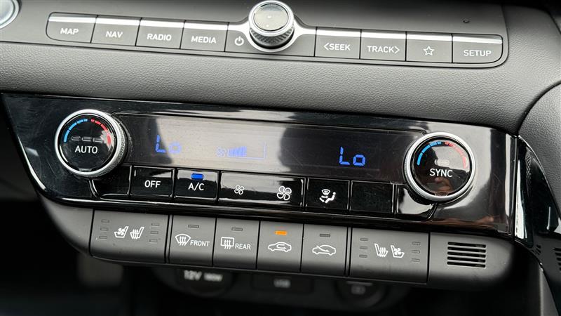 2023 Hyundai Elantra Hybrid Limited photo 20