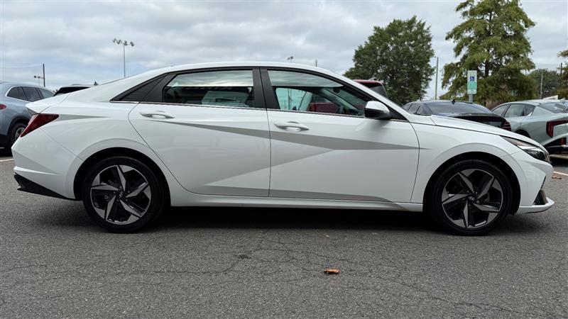 2023 Hyundai Elantra Hybrid Limited photo 7