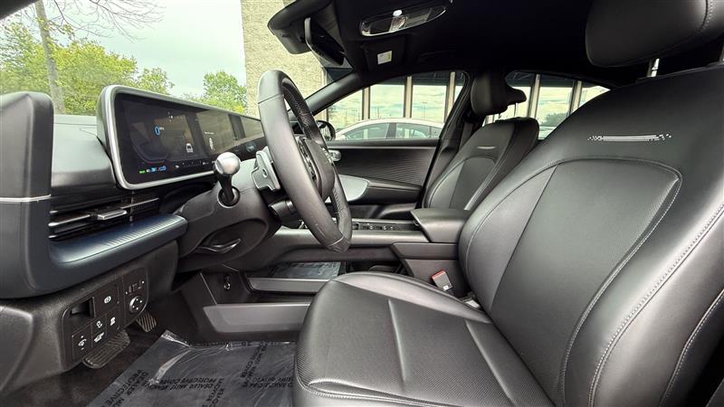 2023 Hyundai Ioniq 6 SEL photo 12