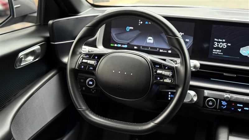 2023 Hyundai Ioniq 6 SEL photo 17
